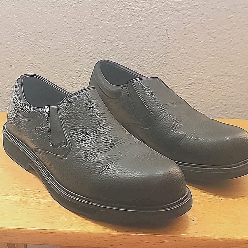 Chinook Ultra Grip mens leather shoe